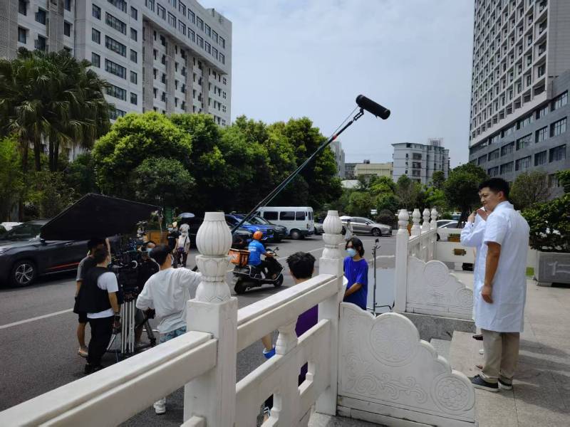 防城区广告片拍摄公司低成本实现高规格制作的诀窍